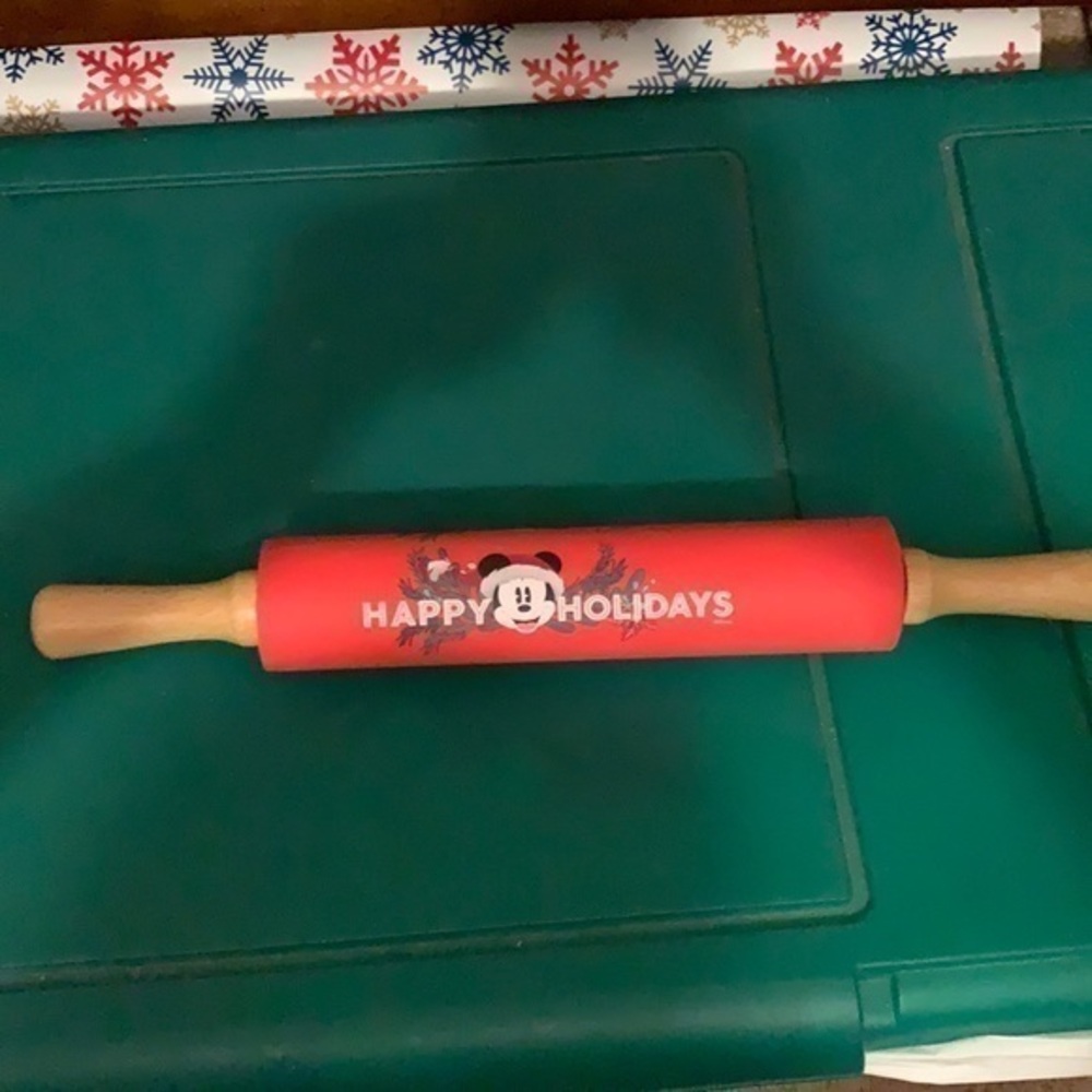 Disney Santa Mickey Mouse rolling baking pin